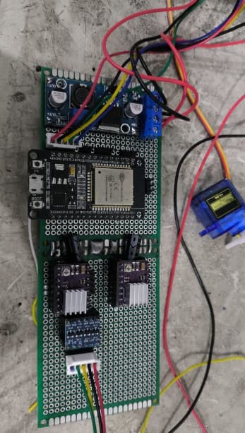 Electronics photo 5