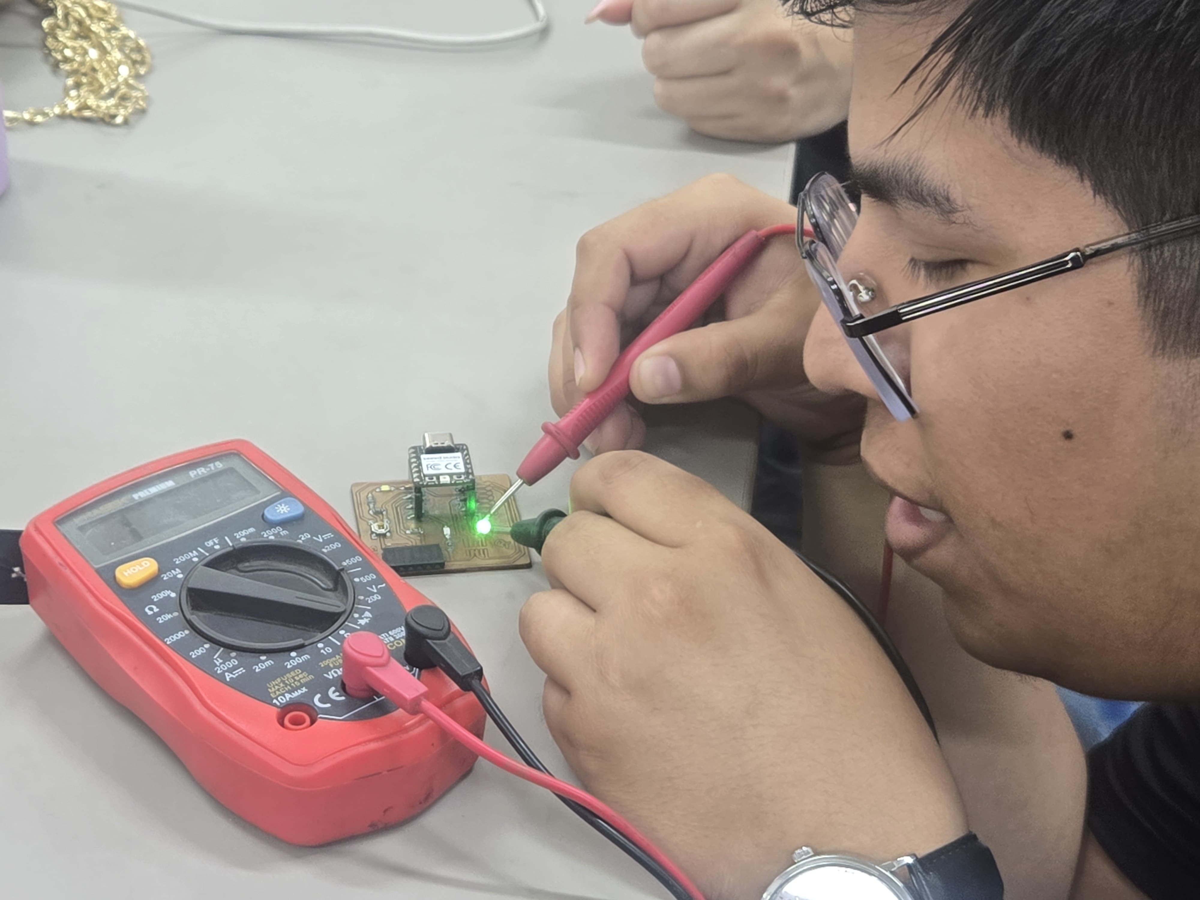 Voltage measurement 1