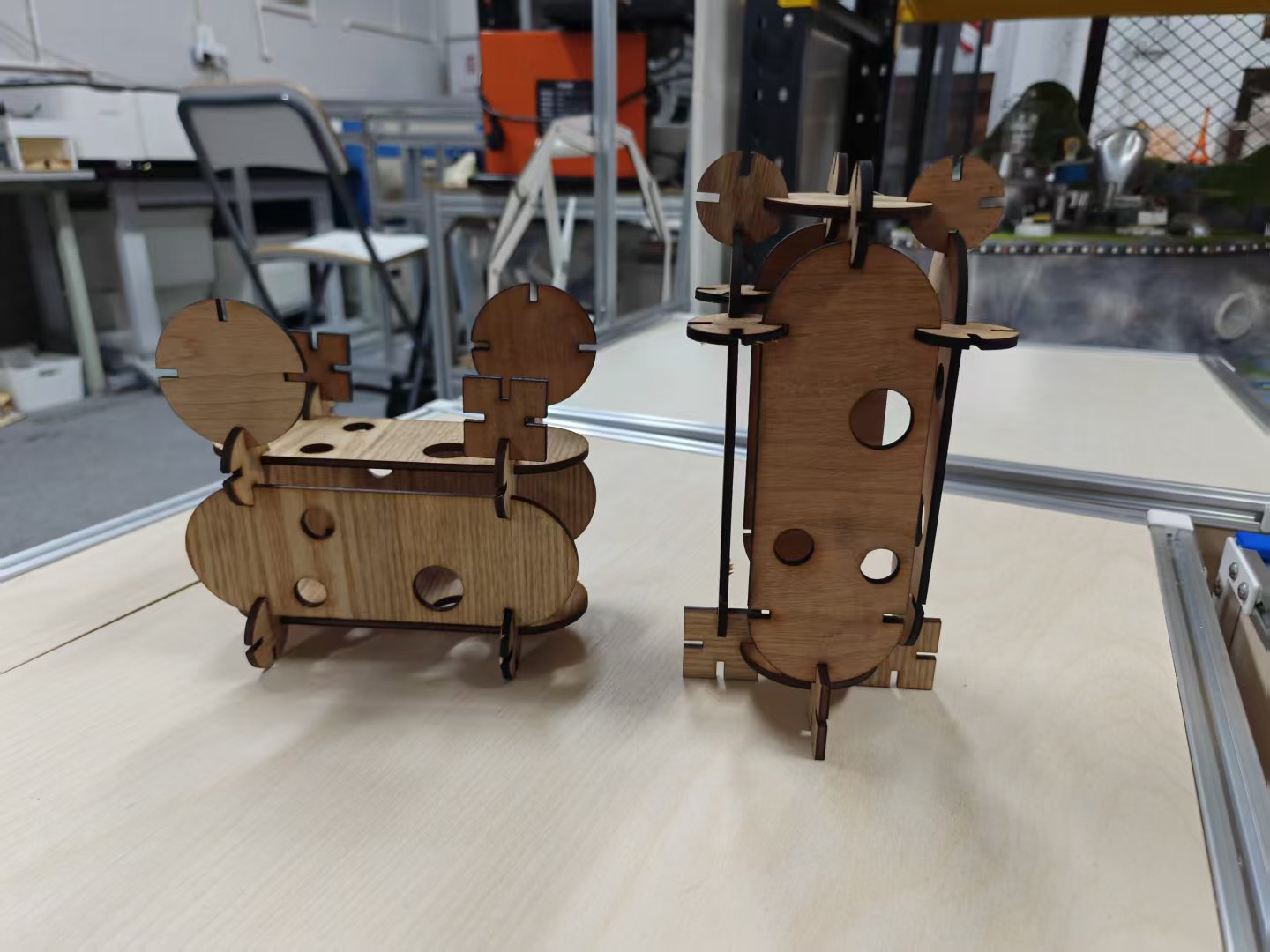 First assembly test with the 2.6 mm slot