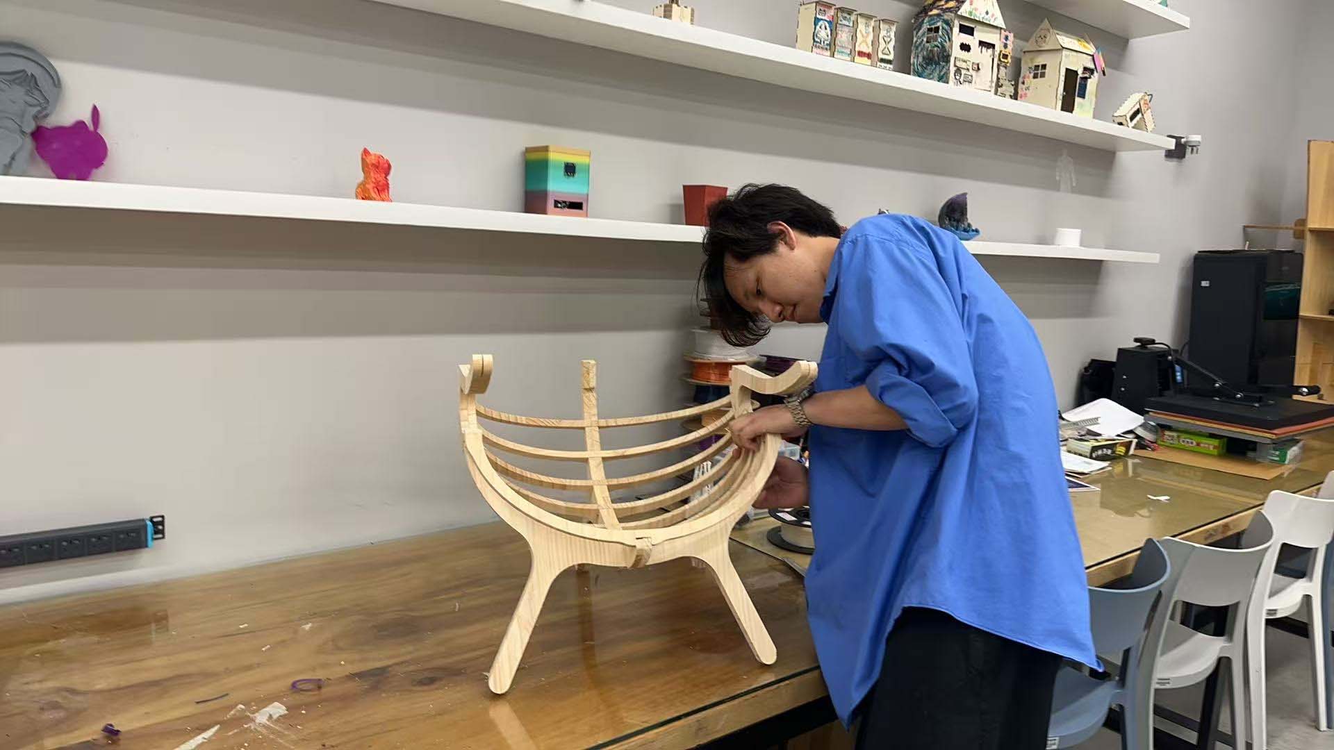 Assembling the CNC-milled rib chair