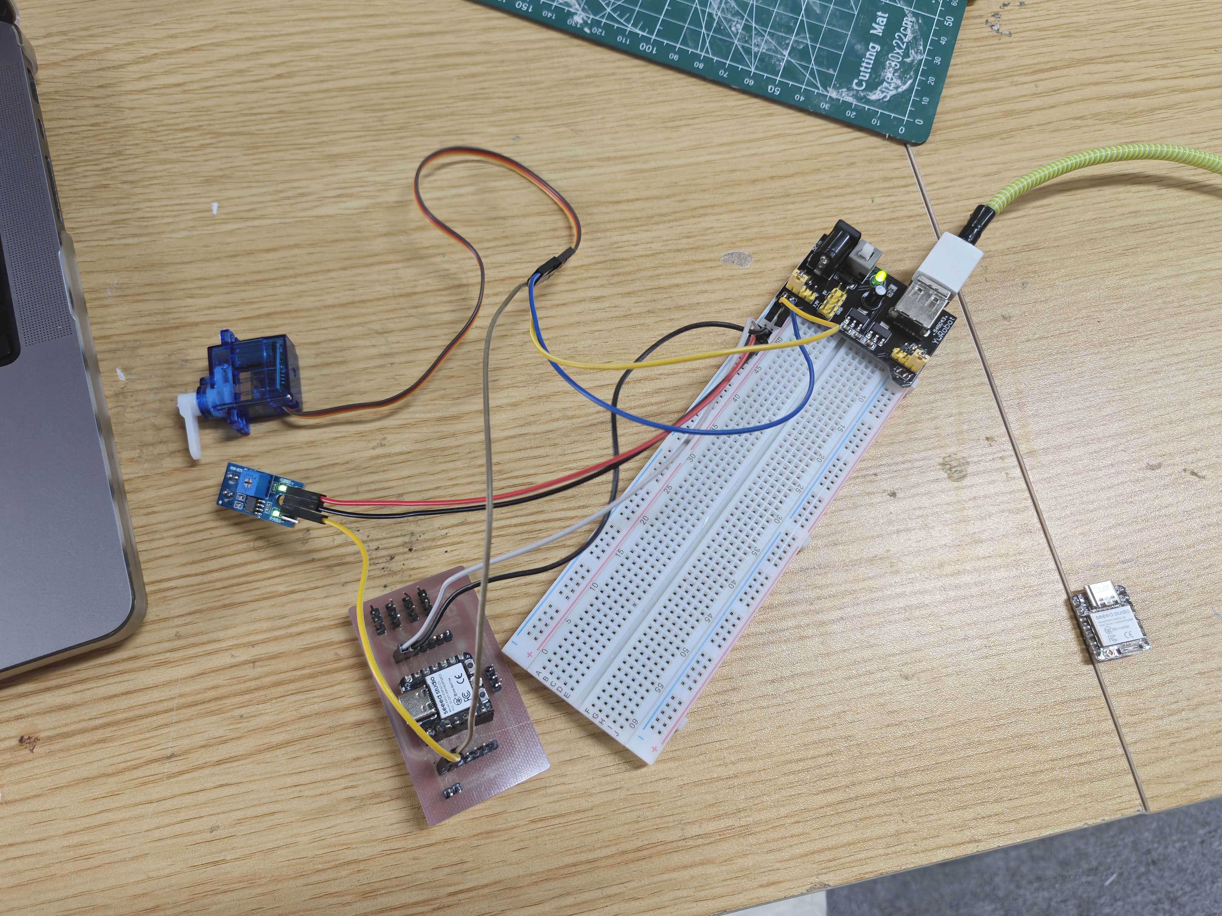 Servo motor tested with external power on a breadboard