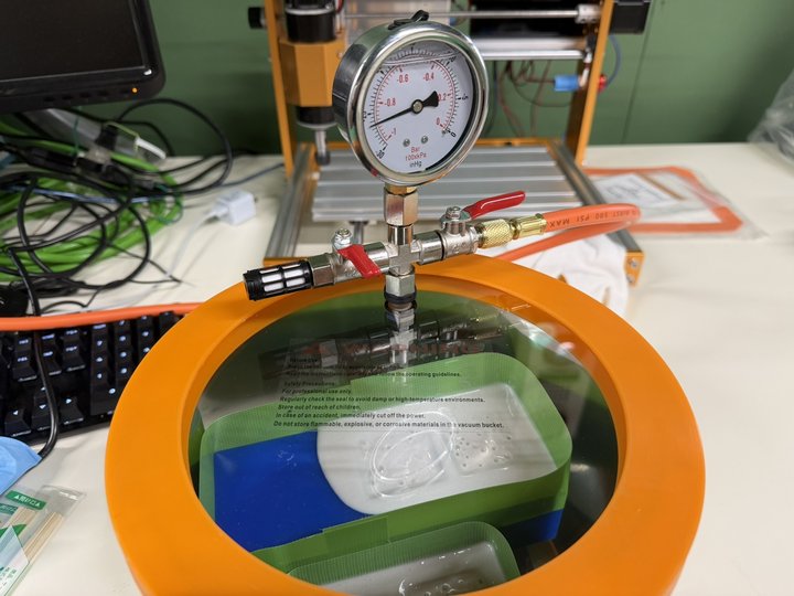 Vacuum chamber degassing