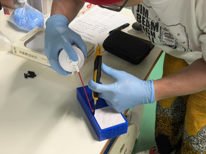 Removing silicone from wax block