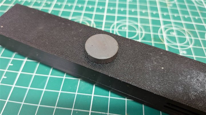 Sensor Case Magnet