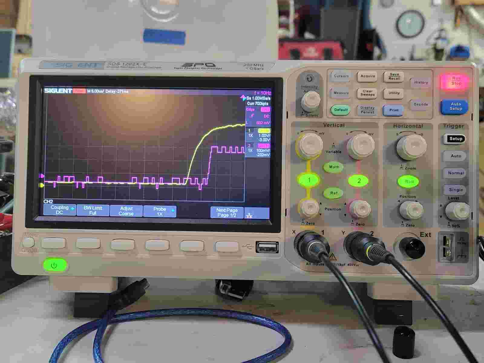 zoomed in on oscilliscope