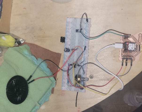 lm386 speaker circuit breadboard