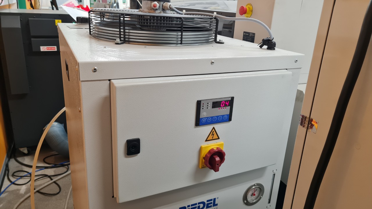 Water cooling unit