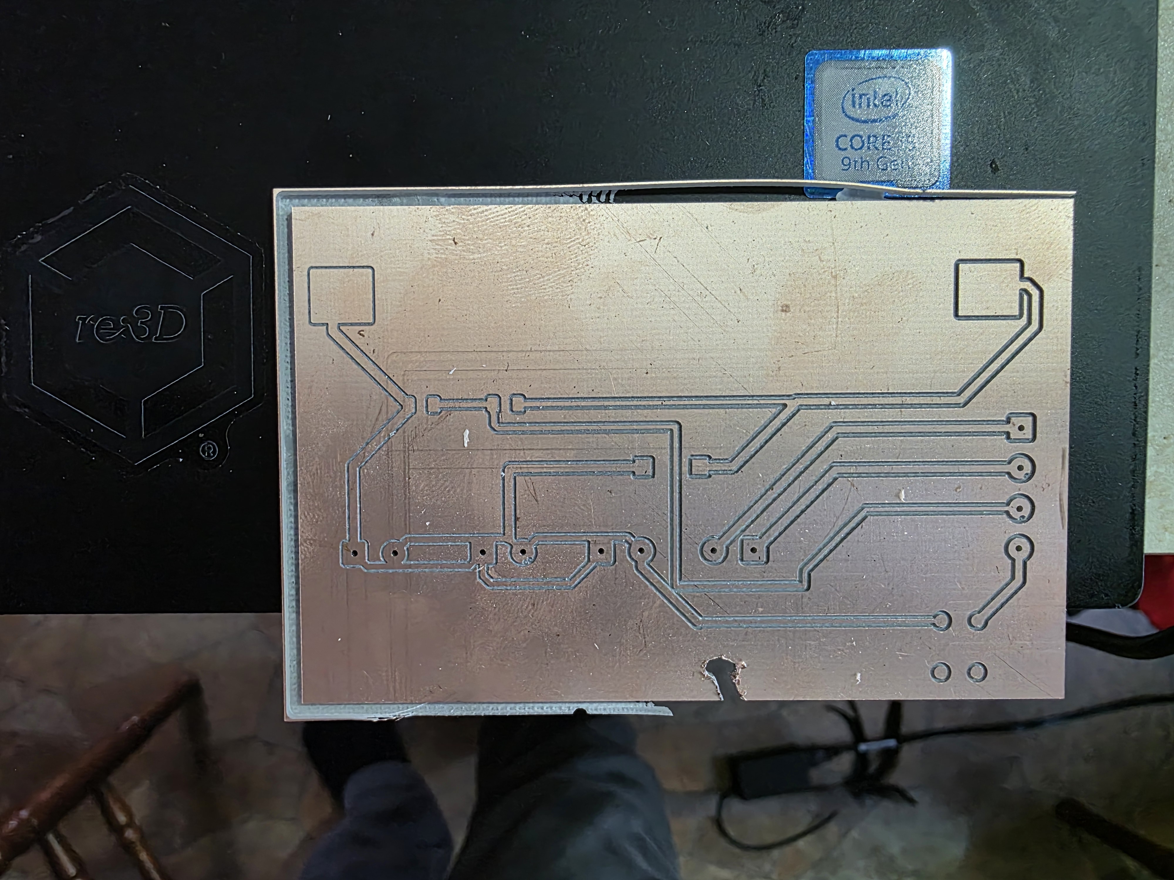 Custom PCB design for smart battery checker