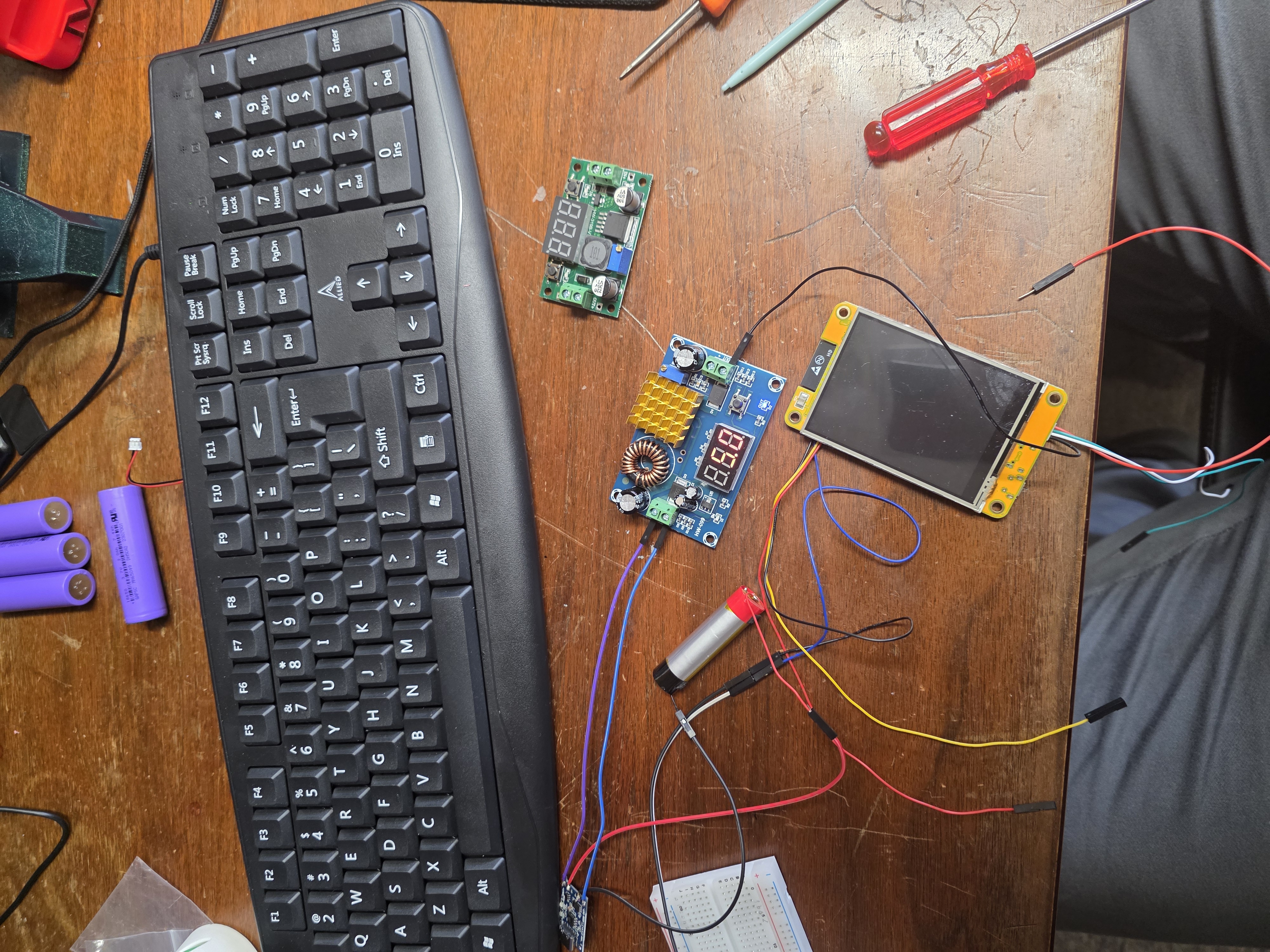 Arduino IDE code for battery voltage reading