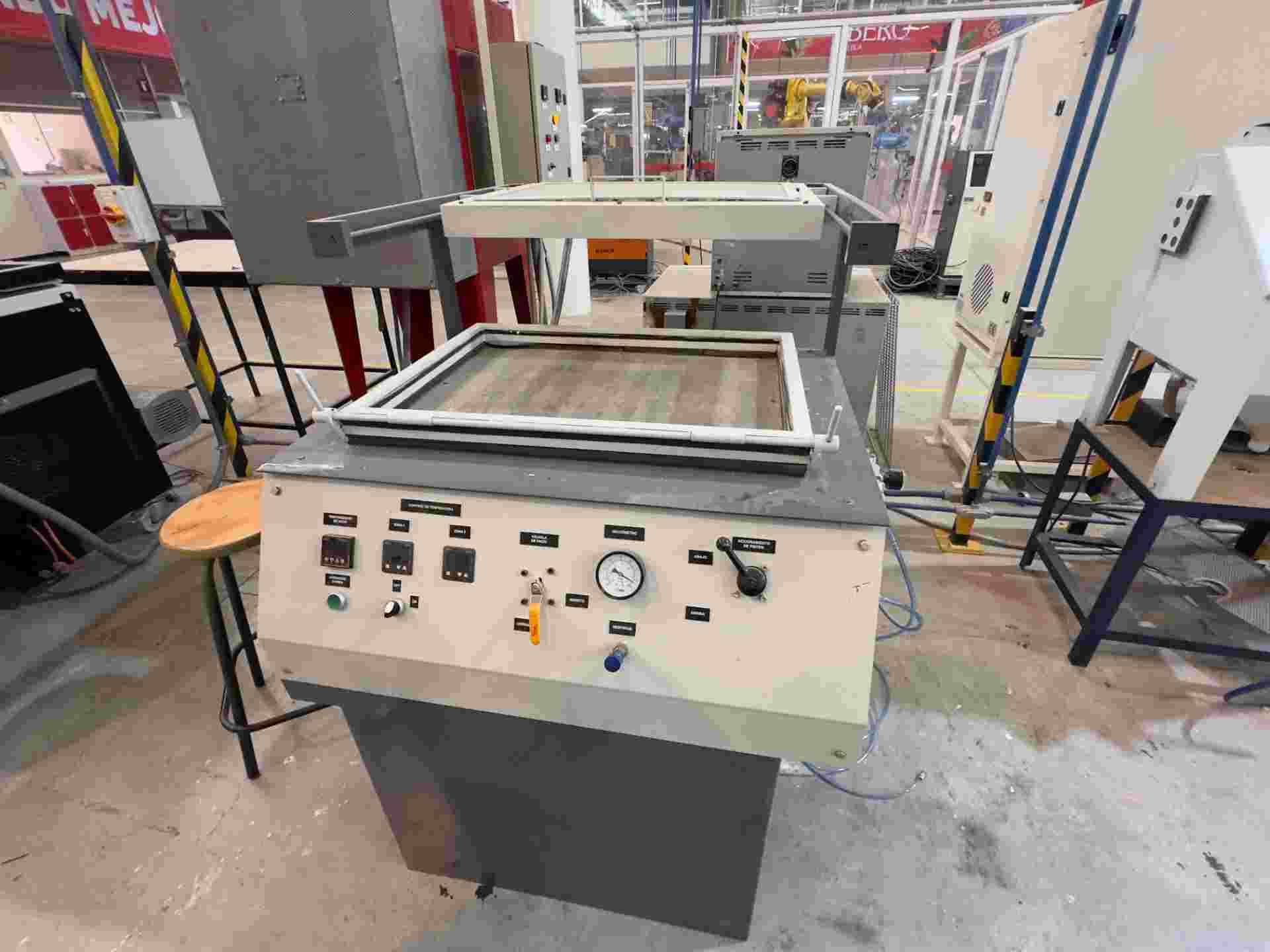Thermoforming machine