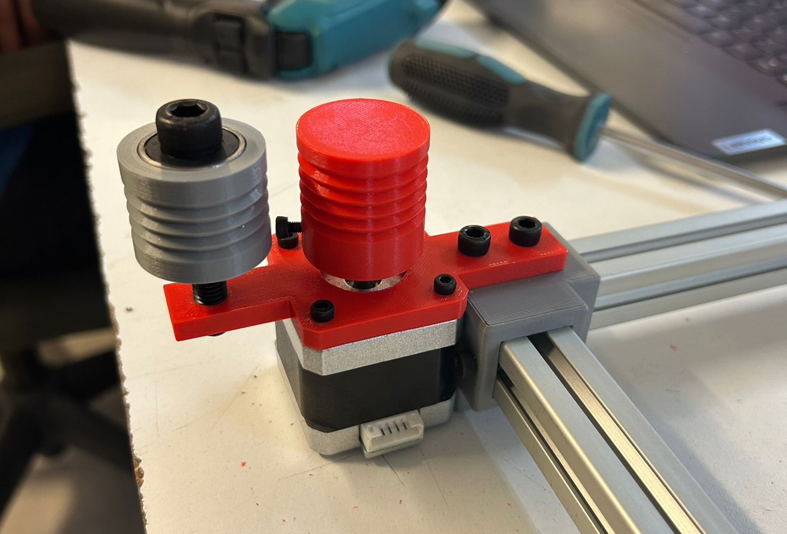 Vista lateral del ensamblaje del motor