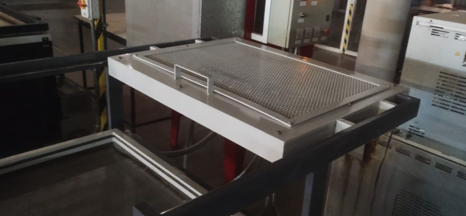 Moving the heating element over the PET
