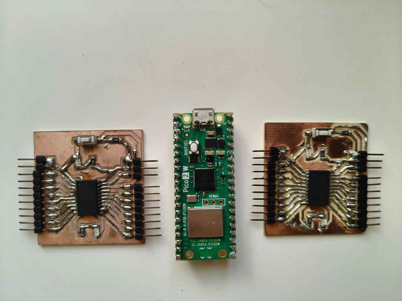 Raspberry Pi Pico 2 with Attiny 1616 boards