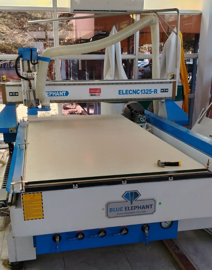 CNC Router Machine