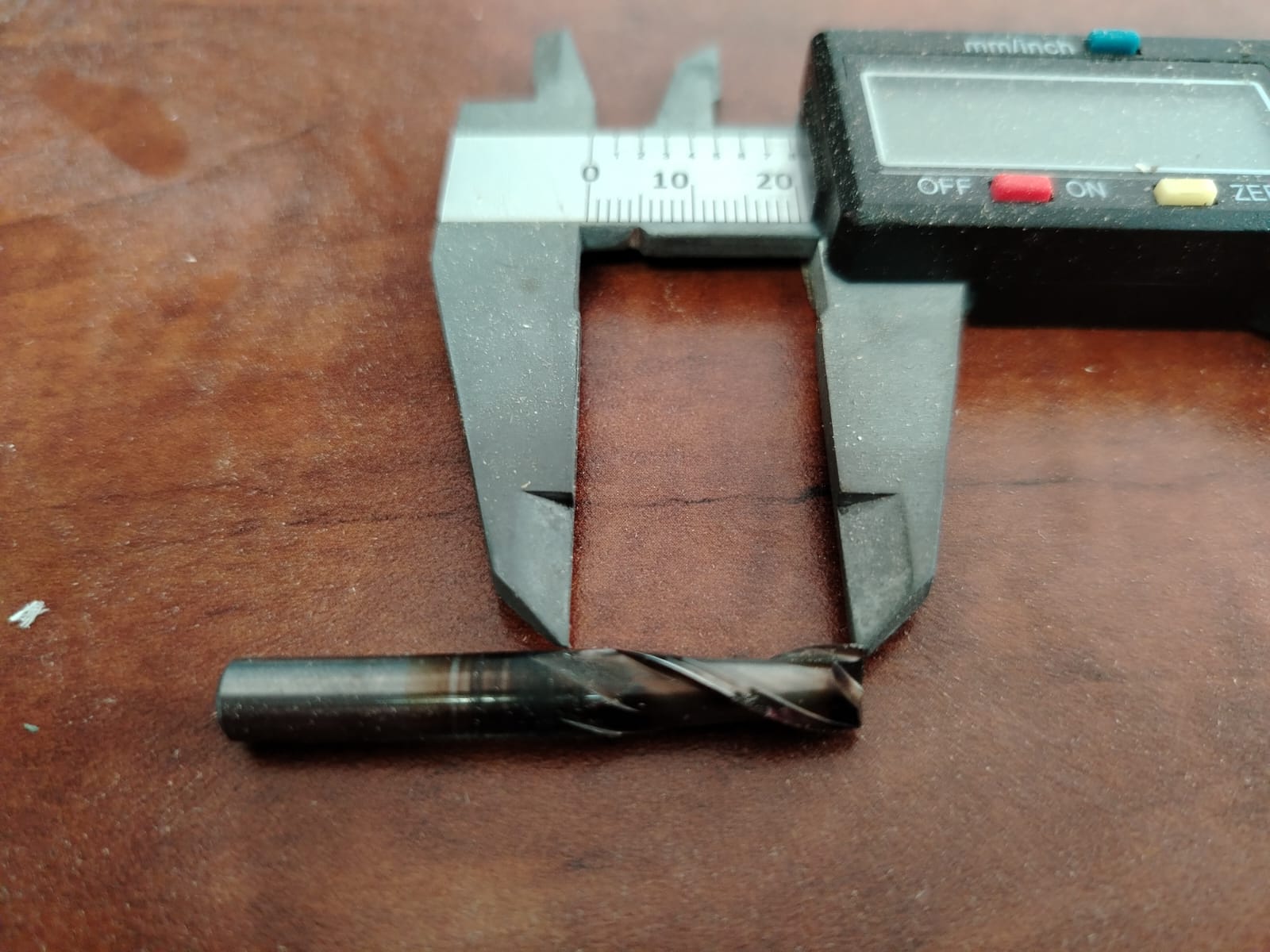 End mill tool