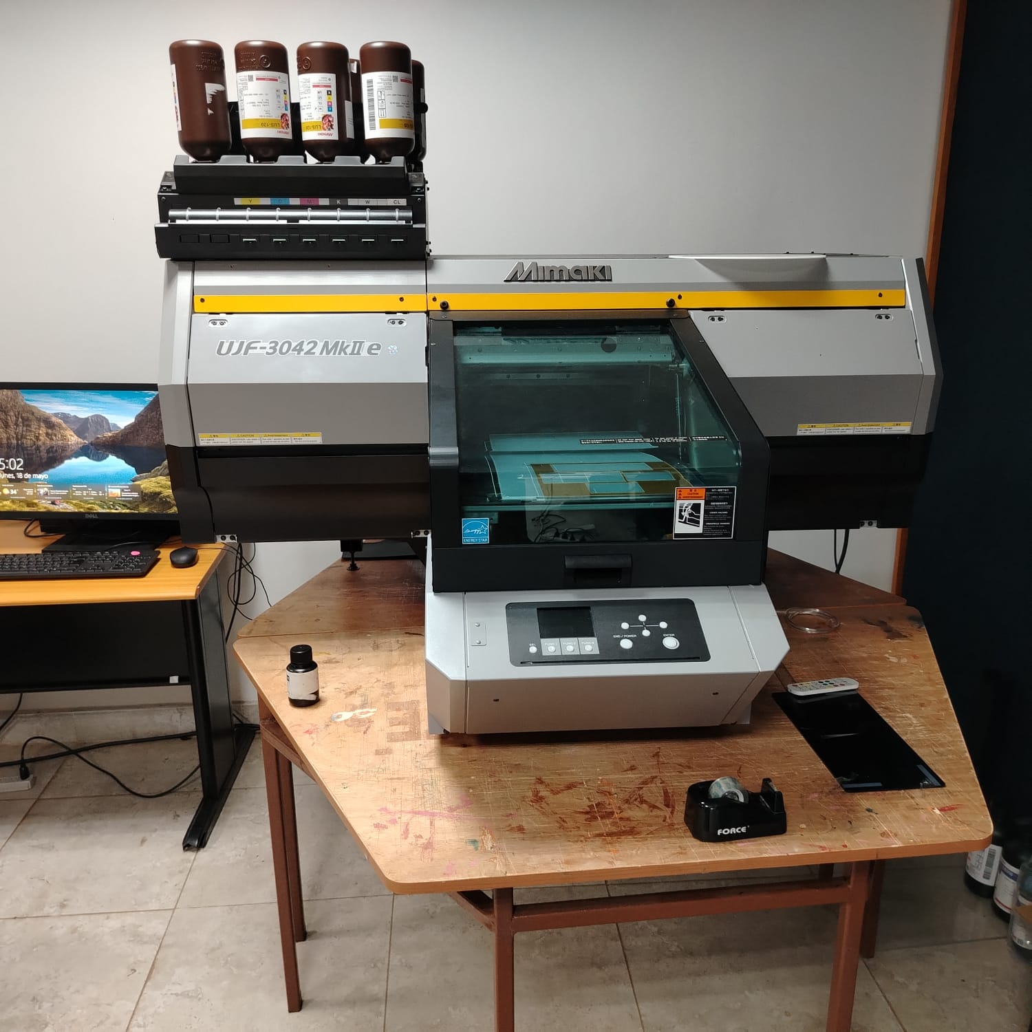 Mimaki UV flatbed printer