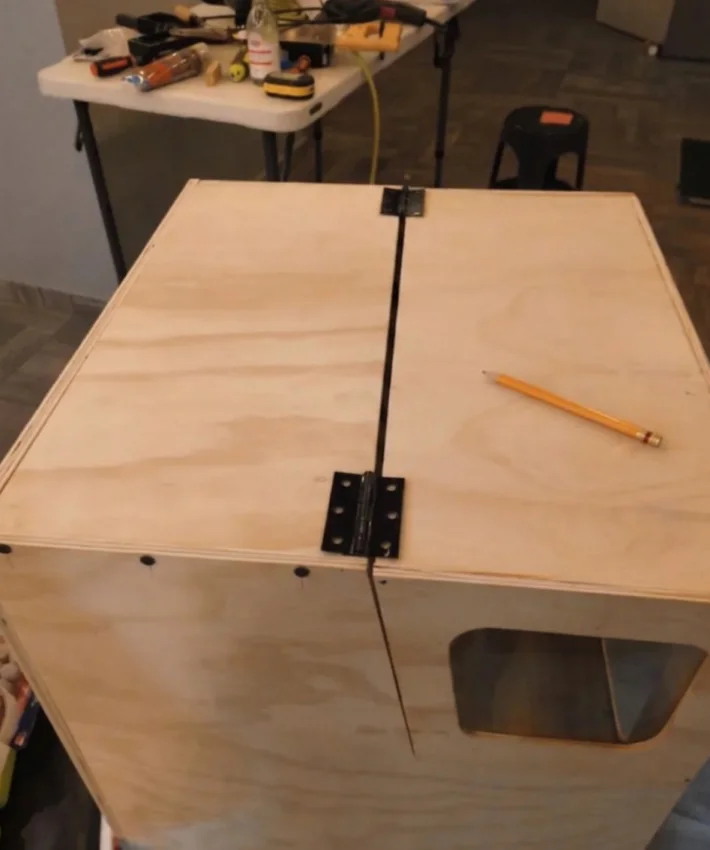 Piano hinge installation on lift door