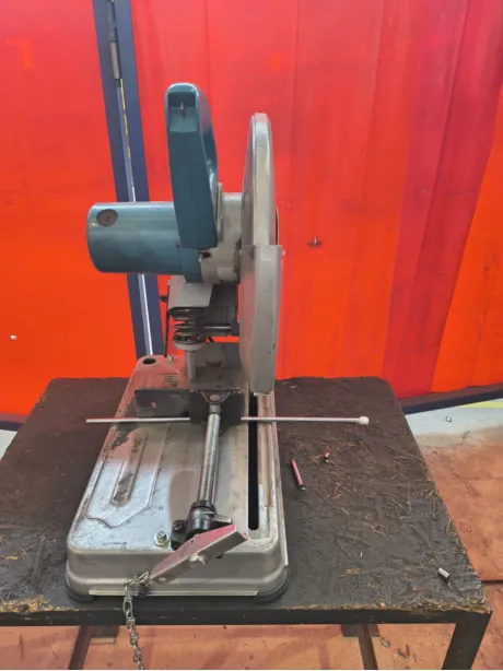 Rod in band saw