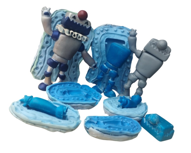 All molds and cast pieces together