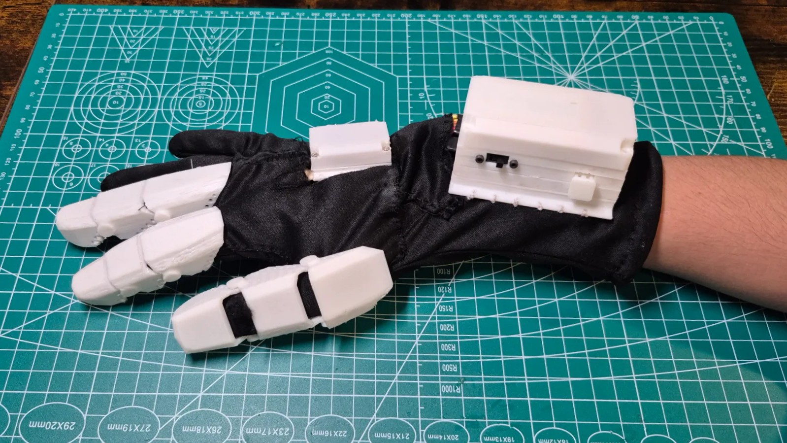 Glove_Assembled