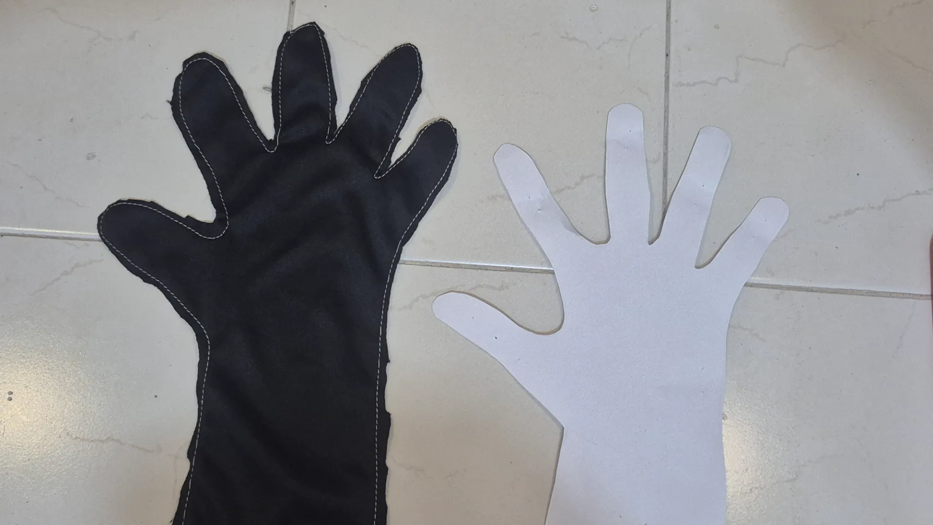 Glove_Textile_paper