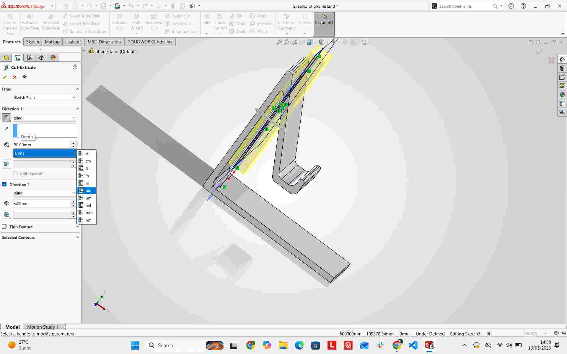 Extruded cut operation