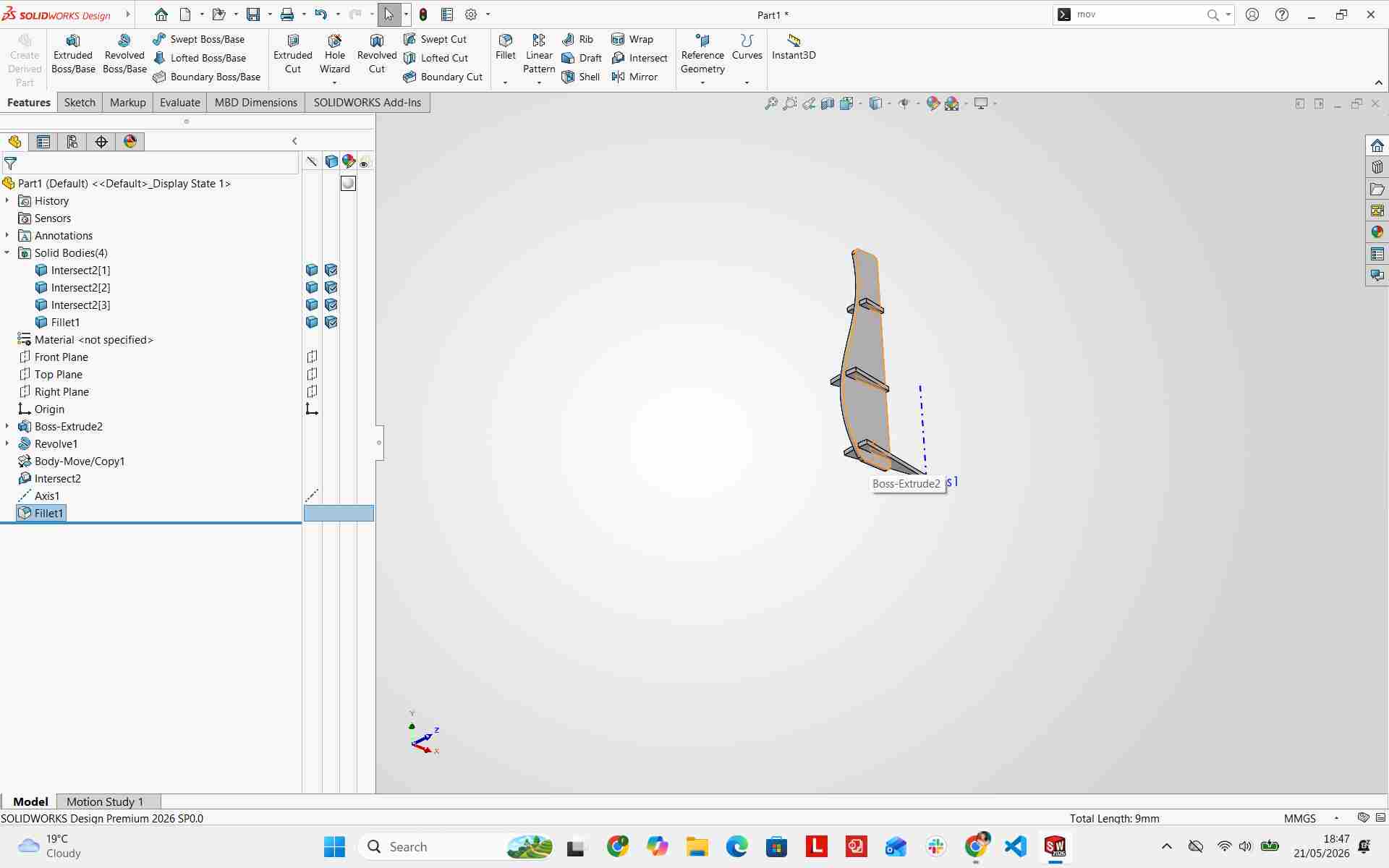 Adding fillets to edges