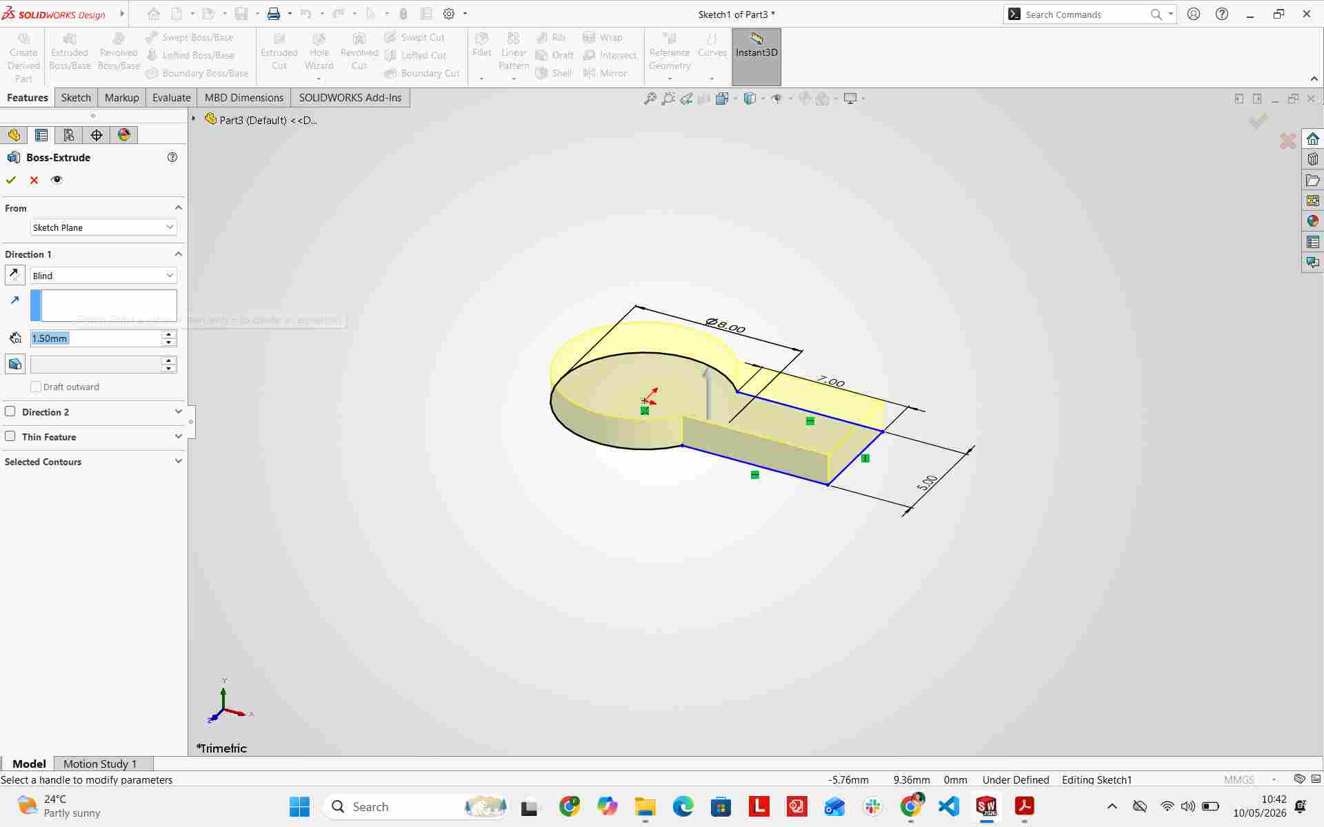 Base extrusion in SOLIDWORKS