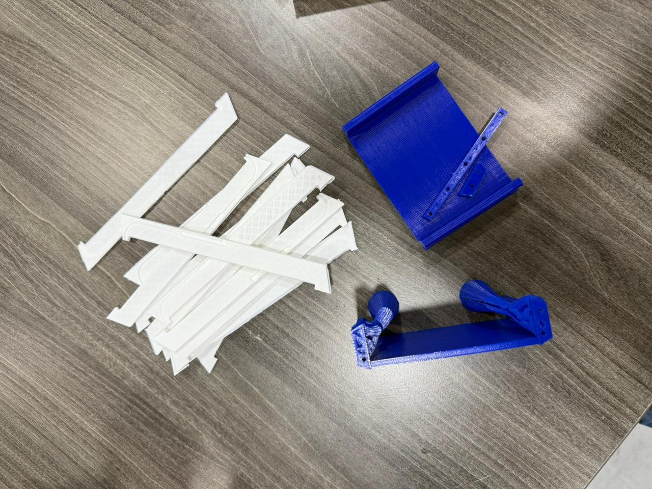 Week 5 Instrucables benchmark prints — PLA material tolerance testing