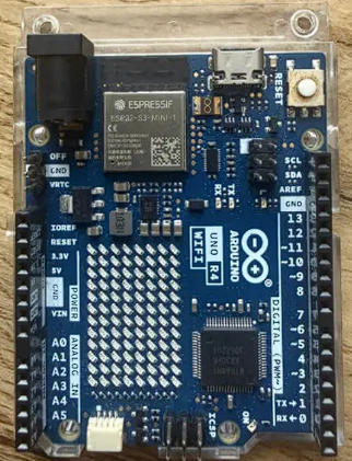 Arduino UNO R4 WiFi board