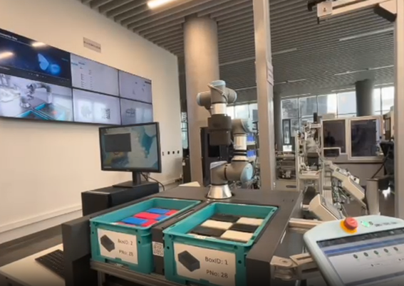 UR3 at Fab Lab ULima