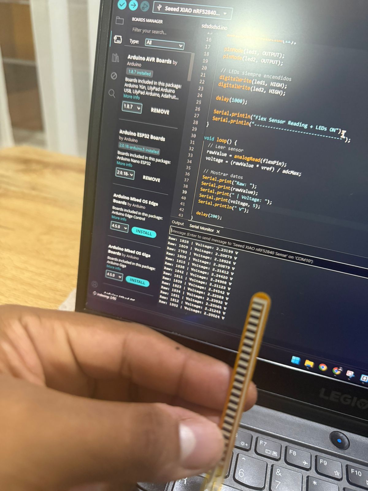 Serial Monitor showing the sensor values while straight