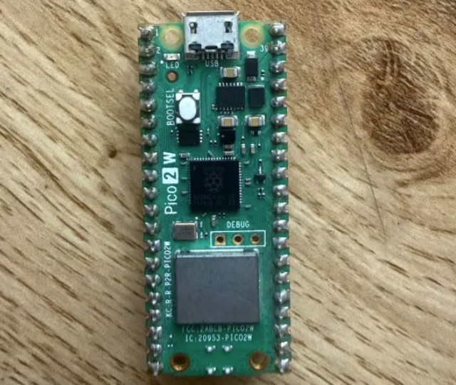 Raspberry Pi Pico 2W