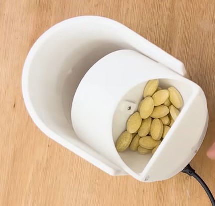 Piezo sensor application in pill dispenser