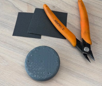 Sanding the back surface smooth