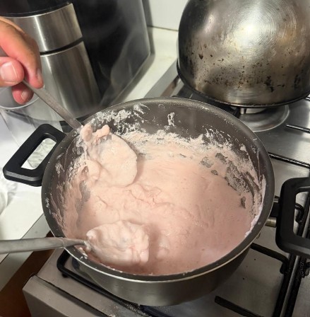 Pink soap melting to 60°C in pot