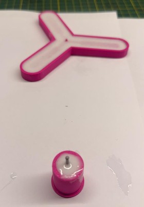 Striking molds to eliminate air bubbles