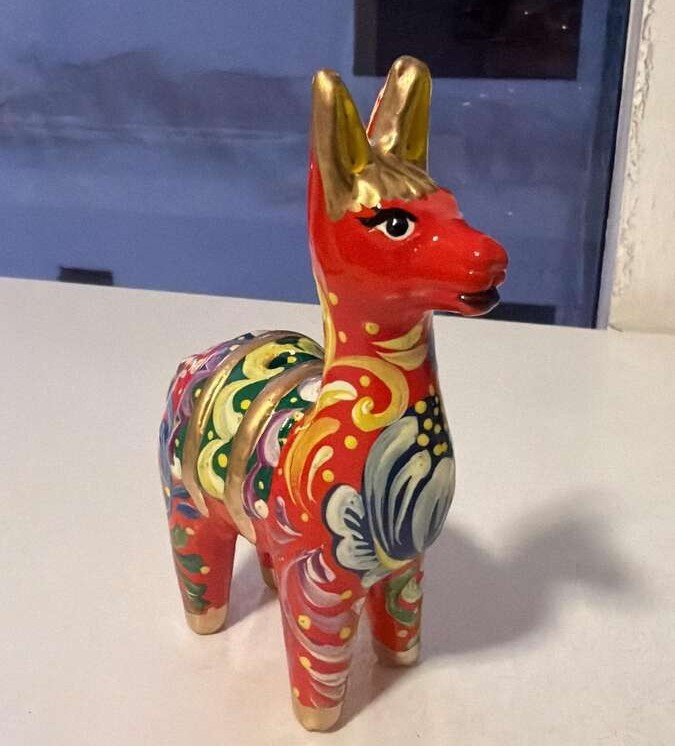 Alpaca figure selected for Luma 3D scan