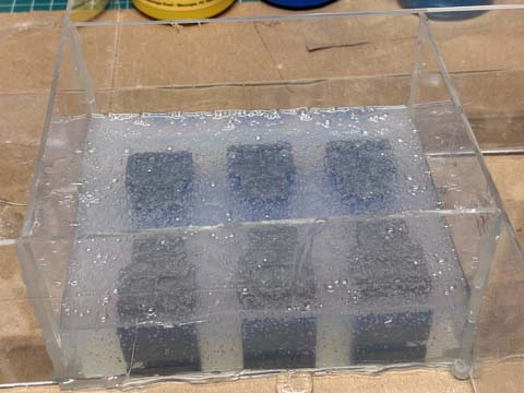 Degassing bubbles in mold