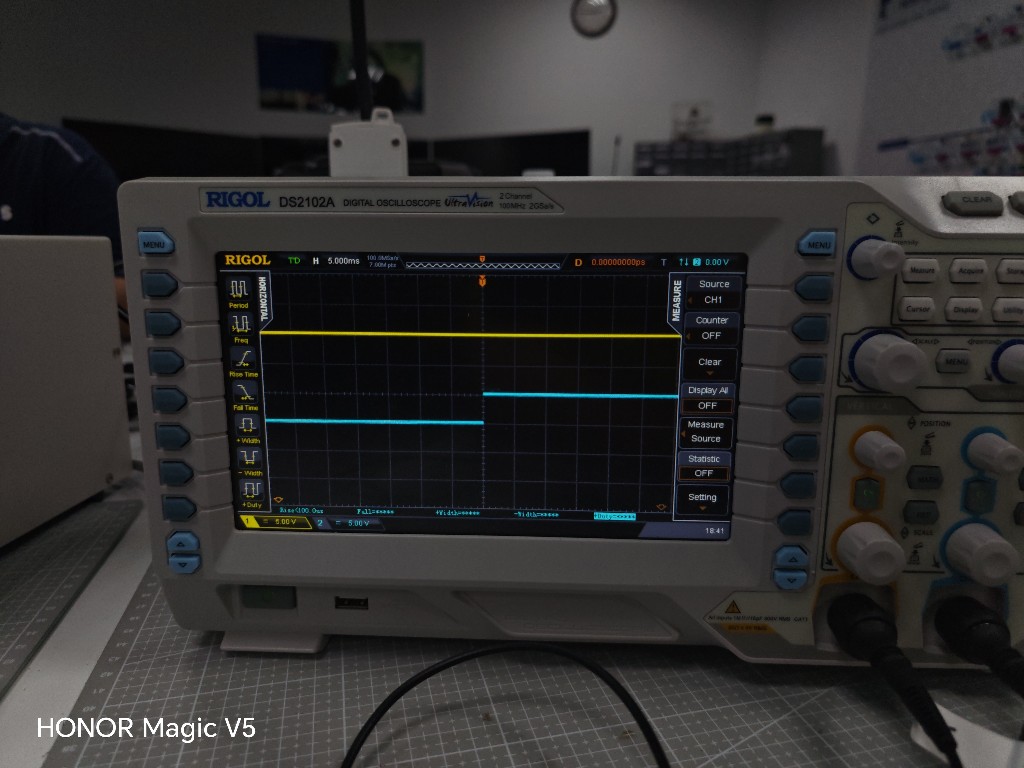 RIGOL DS2102A with channel 1 held high and channel 2 stepping high