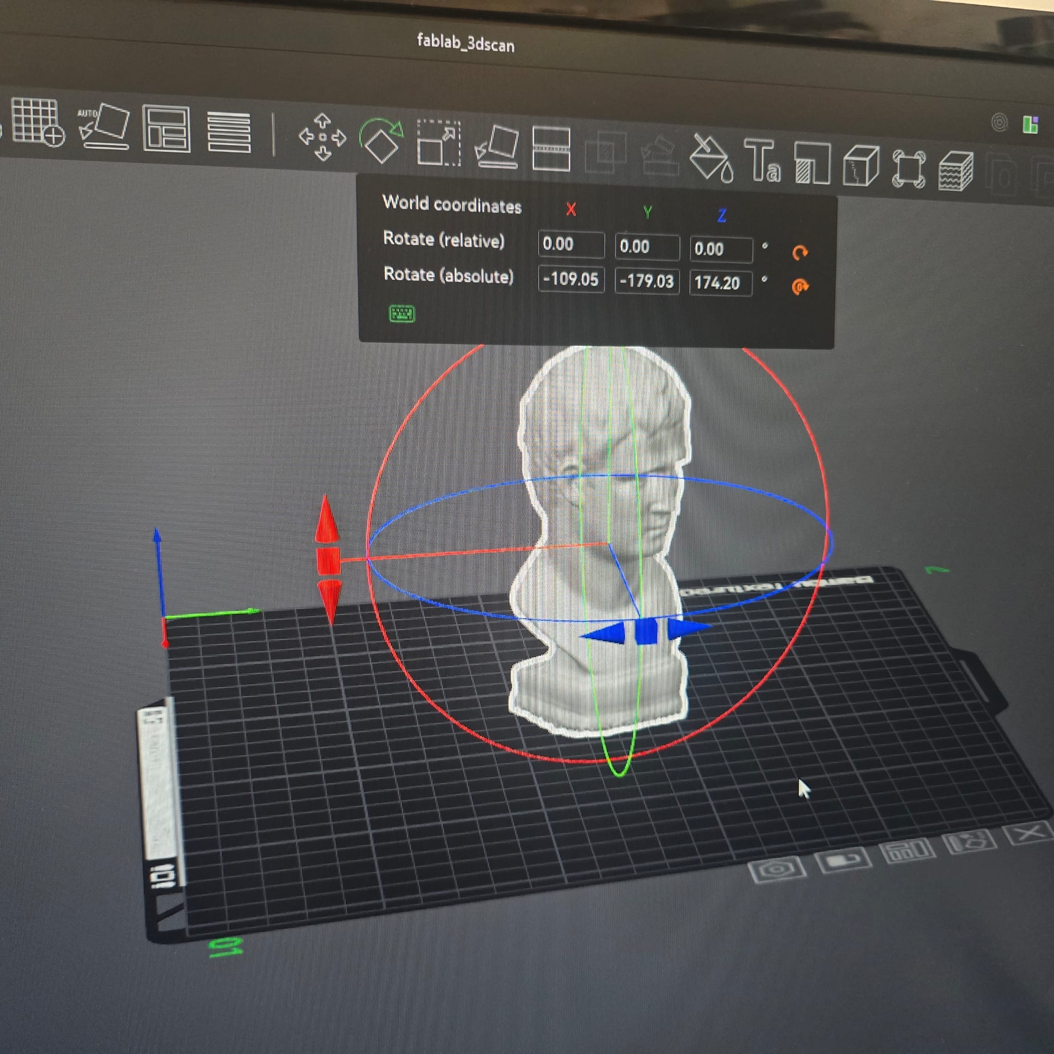 Orienting the model on the bed