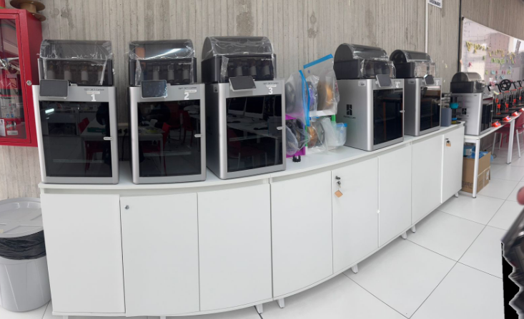 University of Cuenca lab space