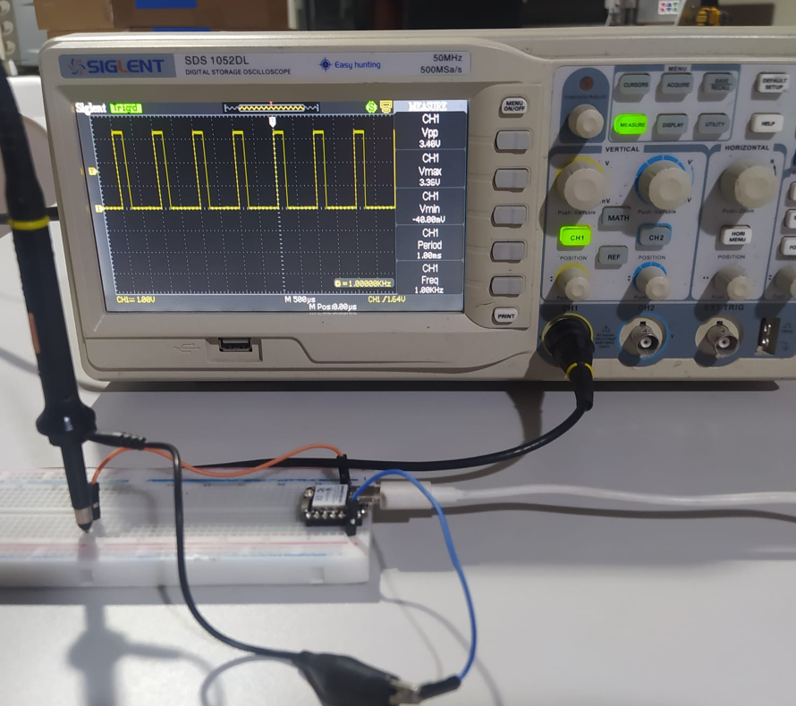 PWM 50 percent on oscilloscope