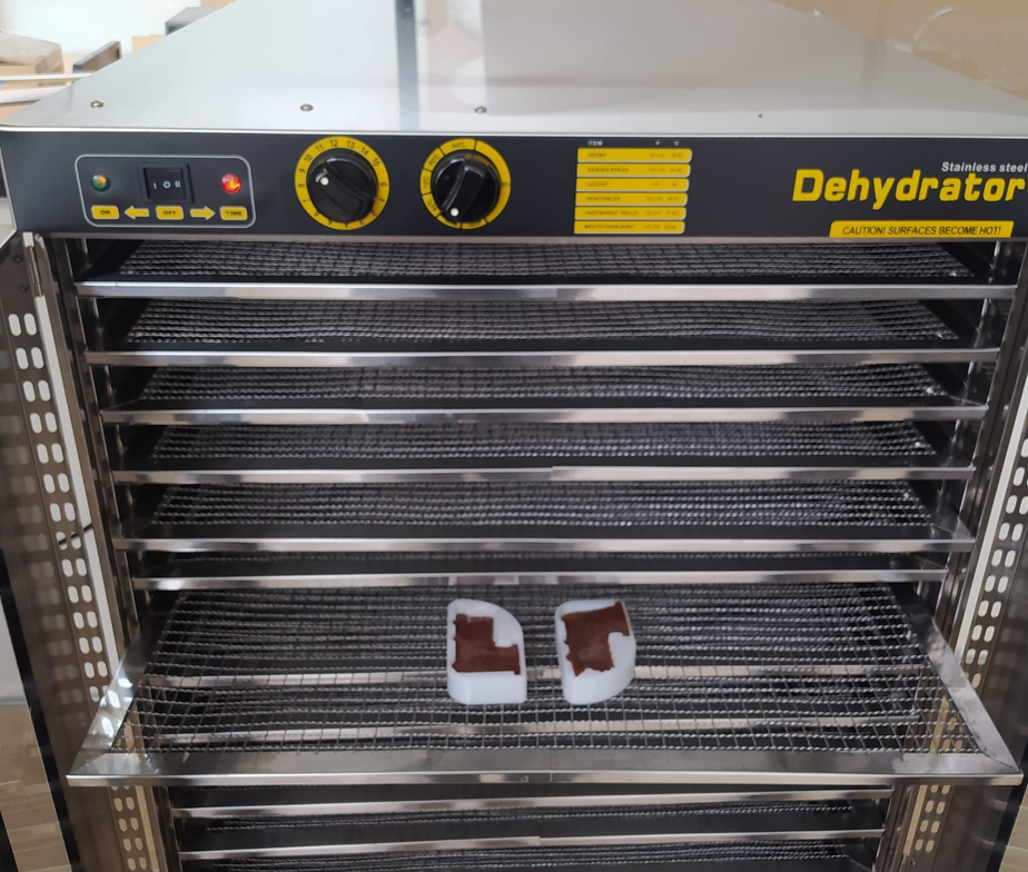 Controlled dehydration of biomaterial