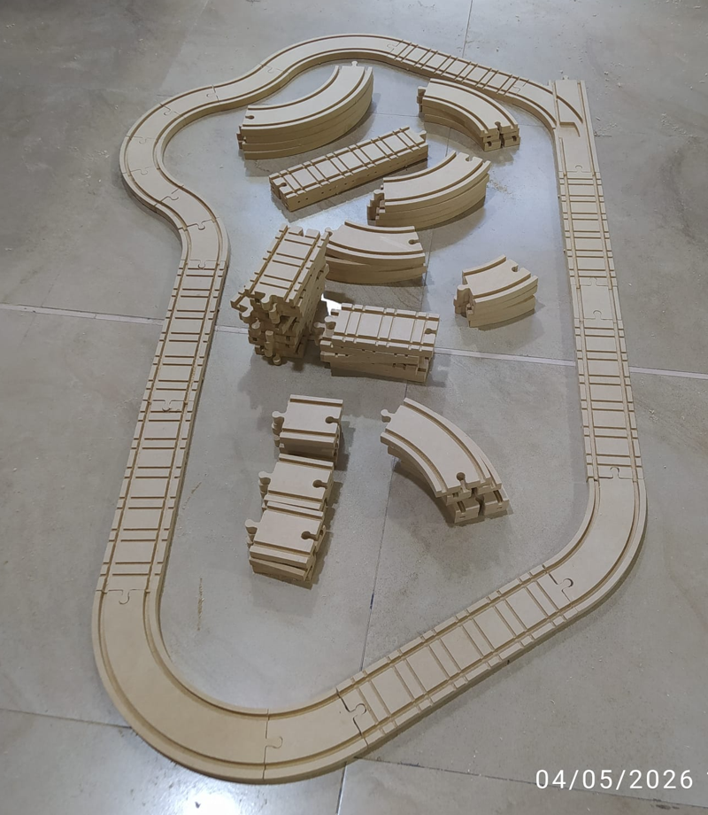 Final modular wooden rail assembly