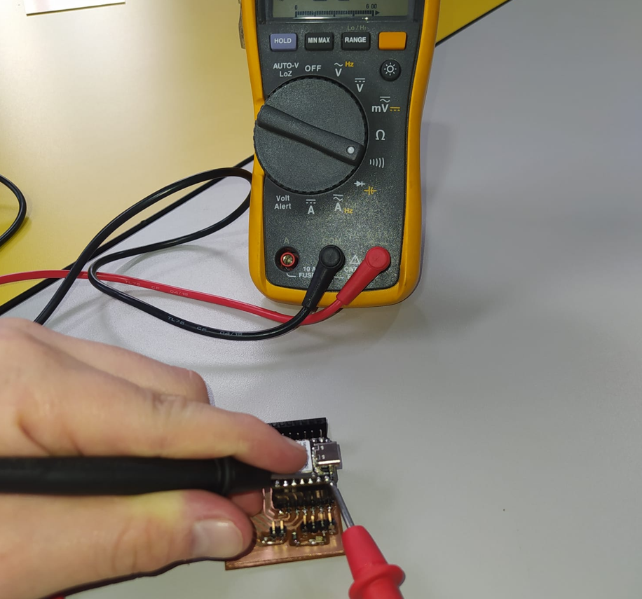 Continuity test with Fluke 117 multimeter