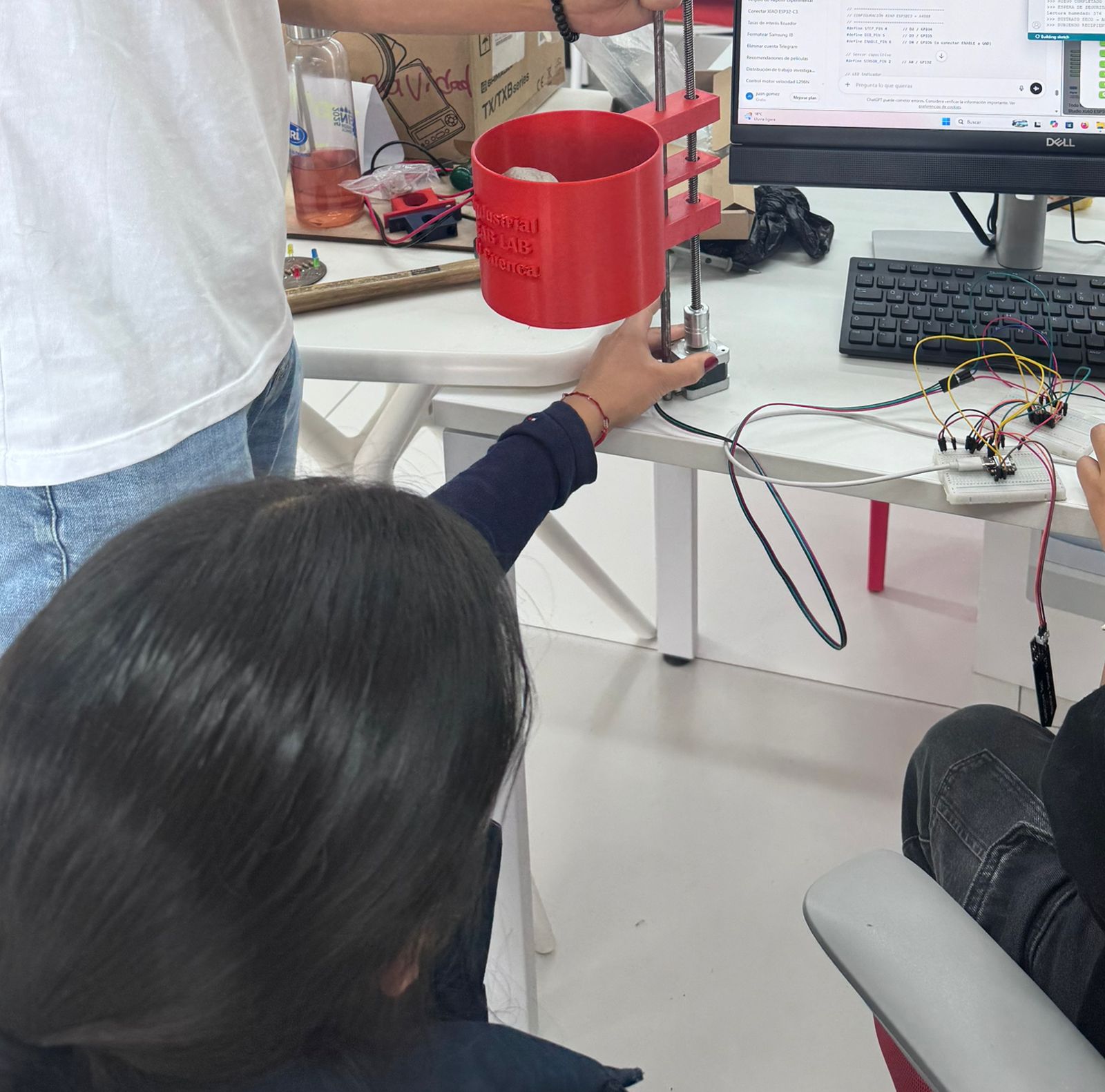 Functional test of motor, electronics, sensors, and reservoir component