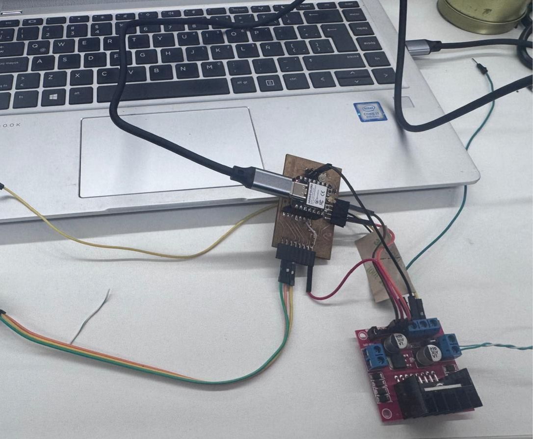FabXIAO PCB connected to L298N motor driver for output device test