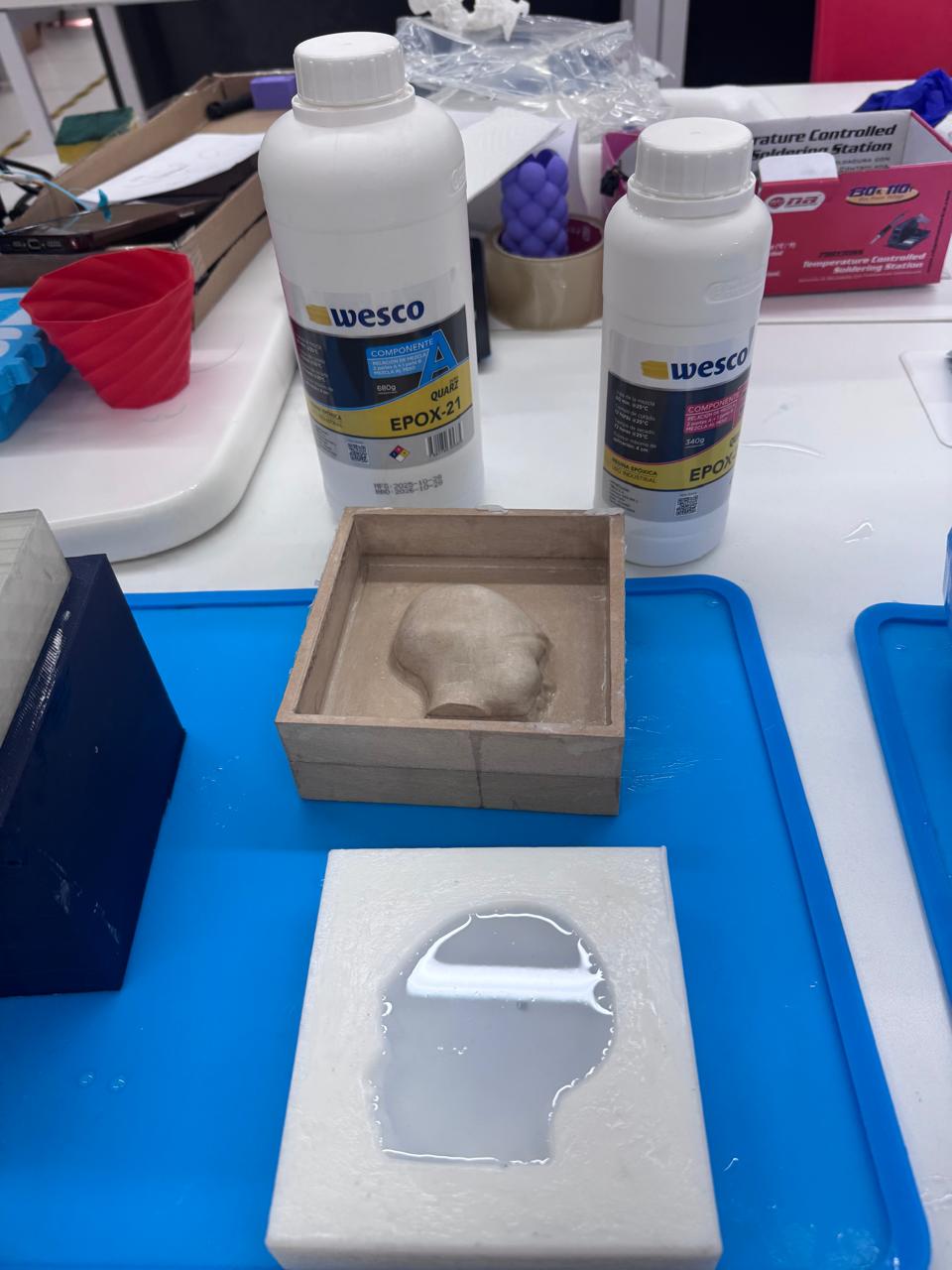 Epoxy resin bottles and mold setup